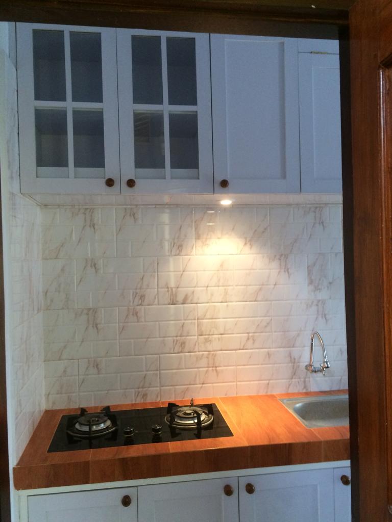 Modern oak dining table with matching chairs in minimalist design